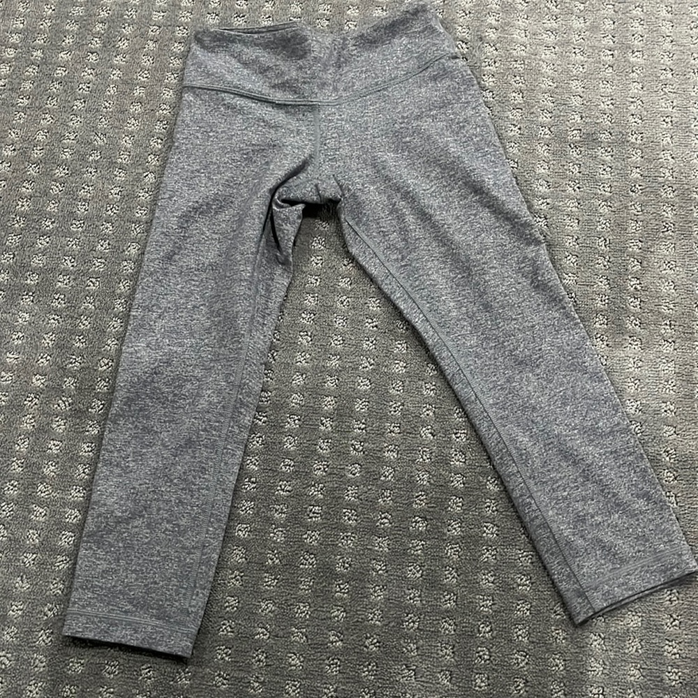 Lululemon Wunder Under cropped Leggings